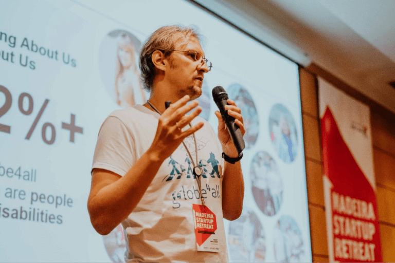 Ренат Анпилогов, сооснователь платформы для путешественников с особыми потребностями Globe4all