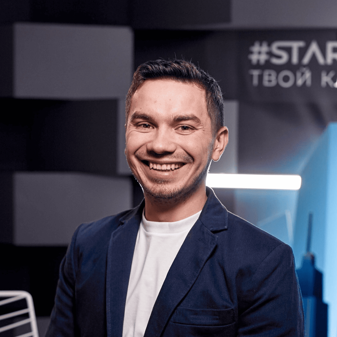 Денис Лекомцев создатель благотворительного проекта Вещь добра